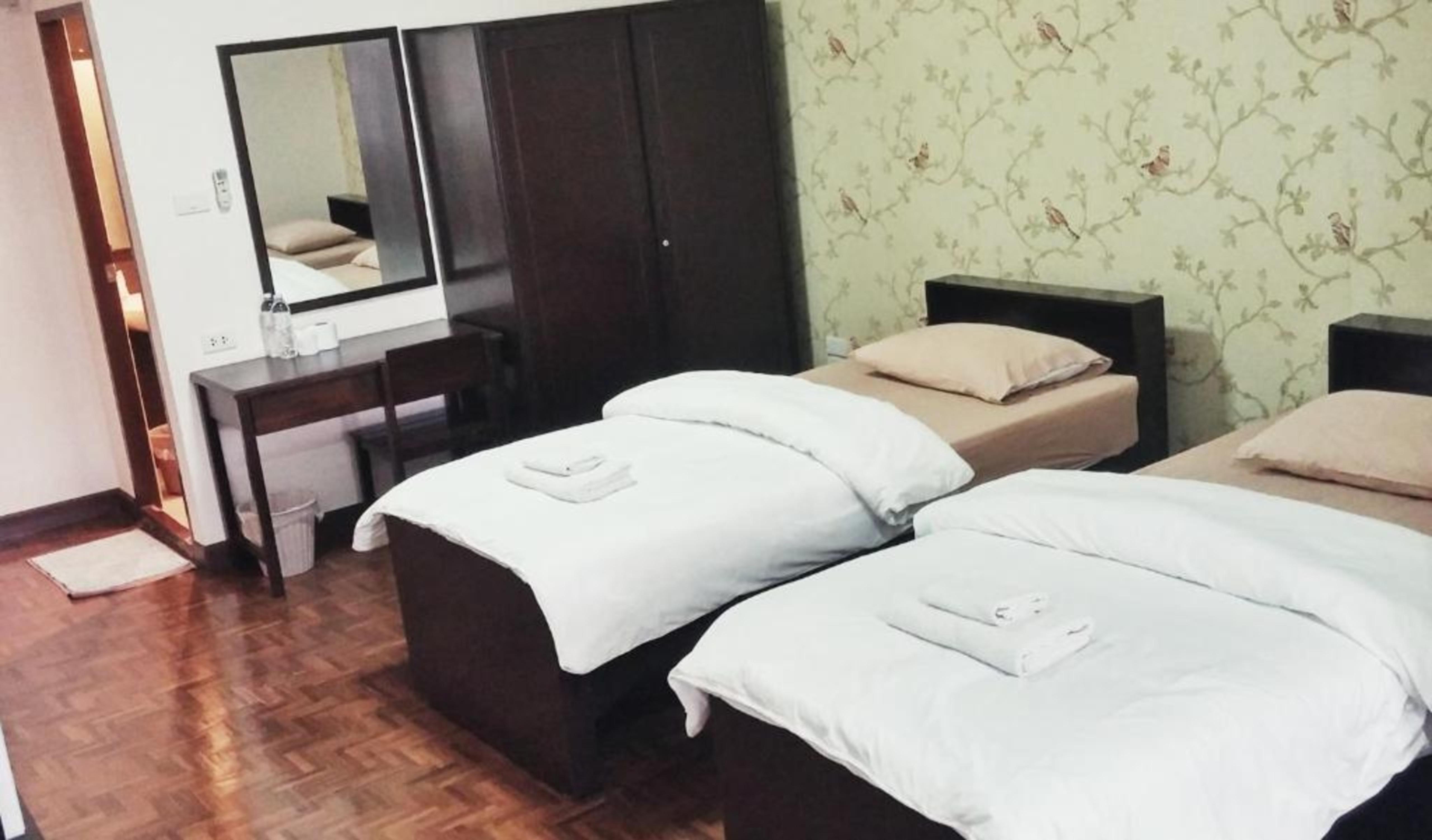 Marhaba House Hotel Chiang Mai Buitenkant foto