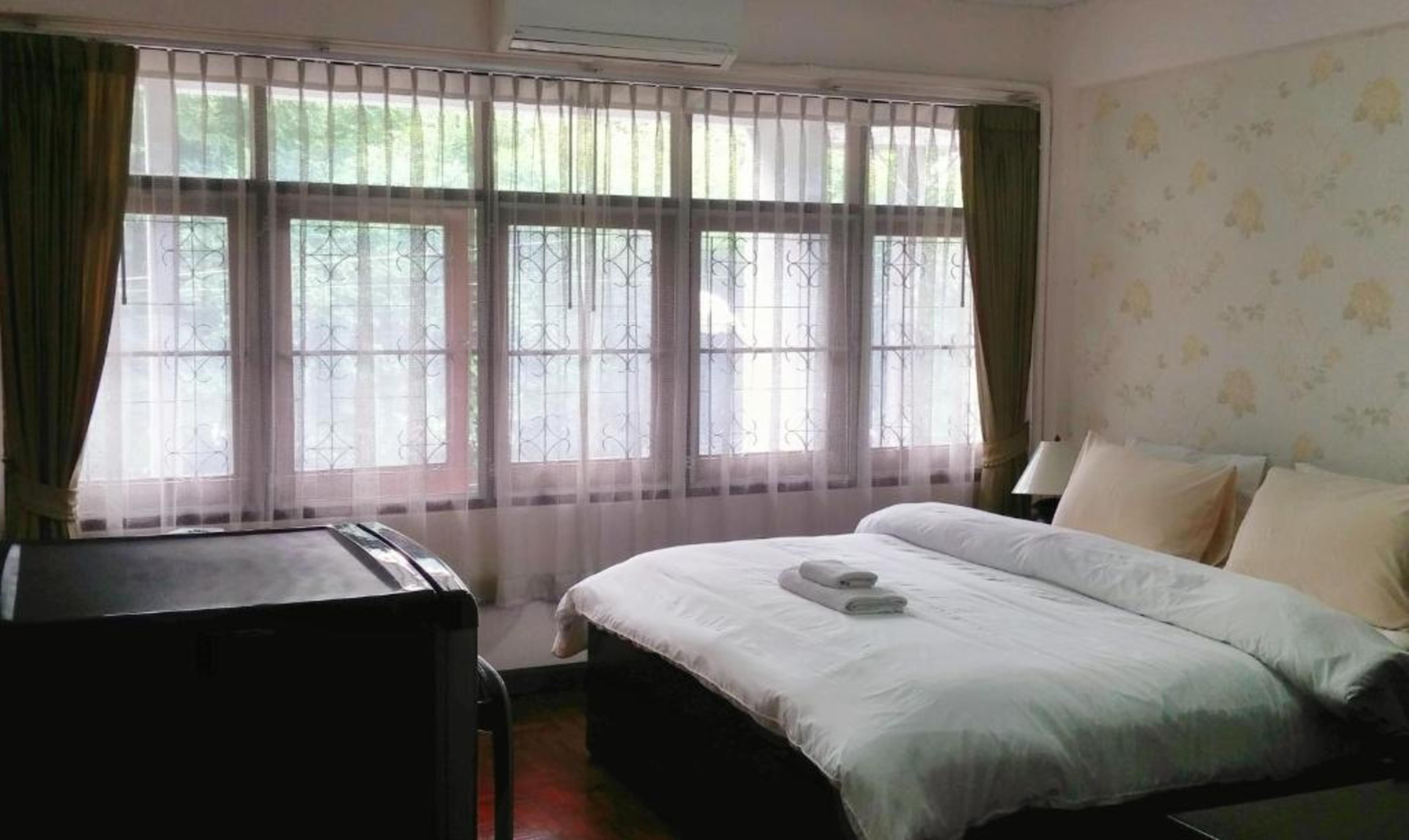Marhaba House Hotel Chiang Mai Buitenkant foto